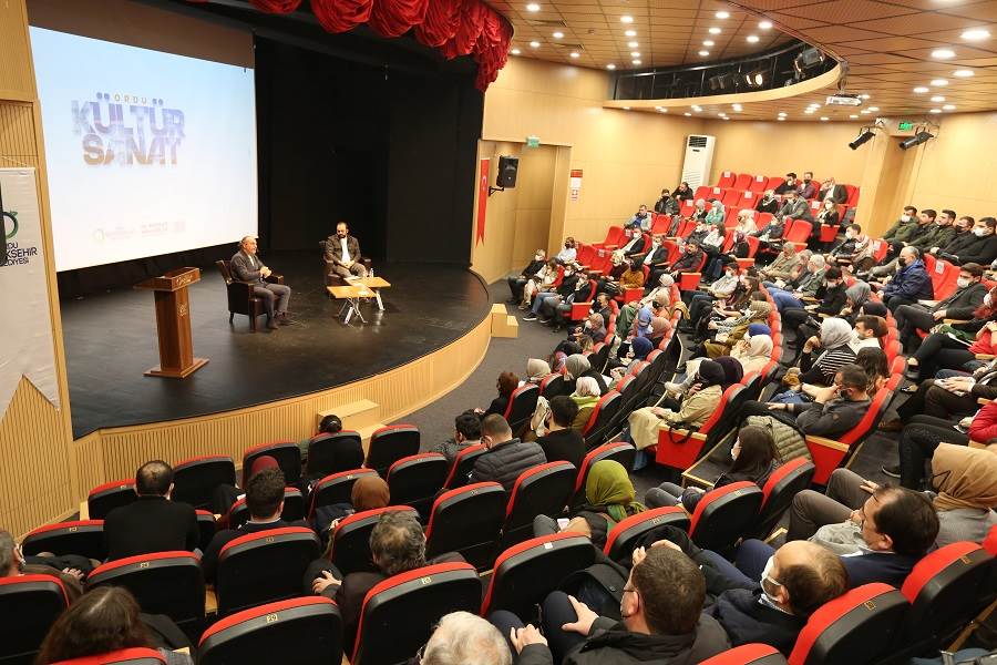 TARIK TUFAN SEVENLERİ İLE BULUŞTU